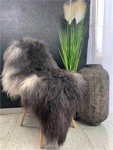 Melerade Sheepskins, Premium